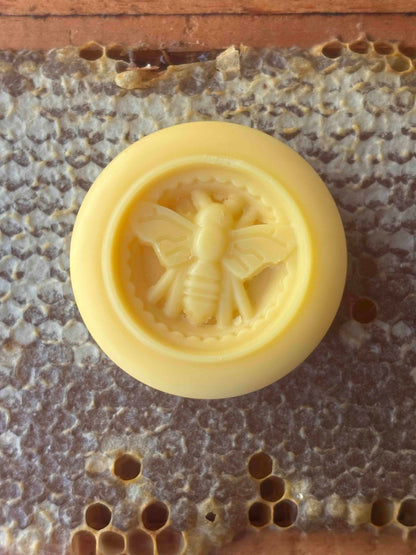Bee's Knees Gift Set