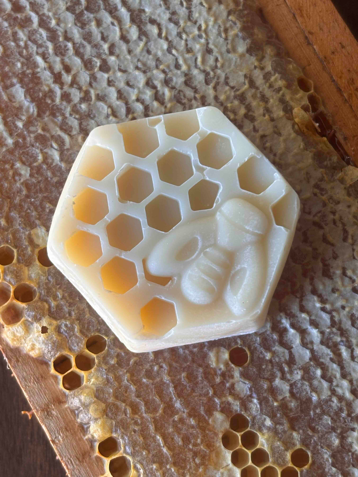 Bee's Knees Gift Set