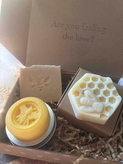 Bee's Knees Gift Set